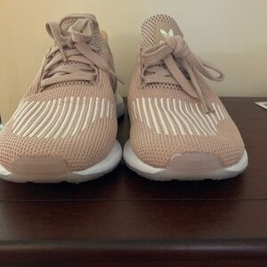 Women’s Adidas Sneakers